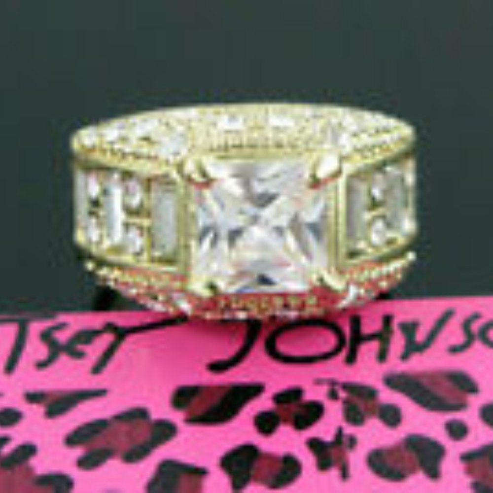 Betsey Johnson $5